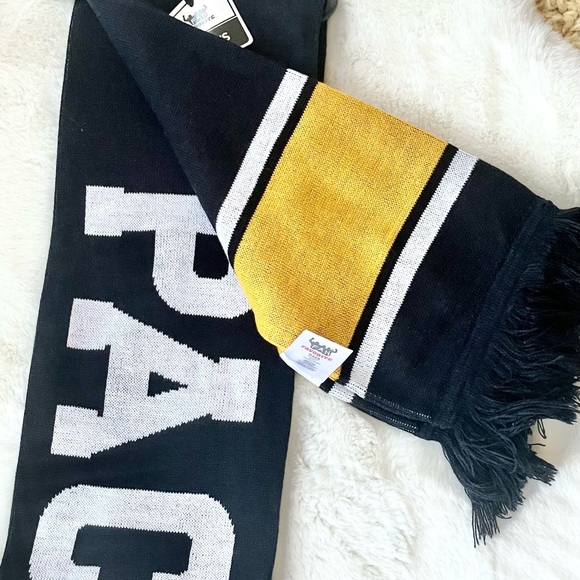 New with tag INDIANA PACERS SCARF official NBA Gear with LOGO & PACERS IN white - Picture 2 of 5